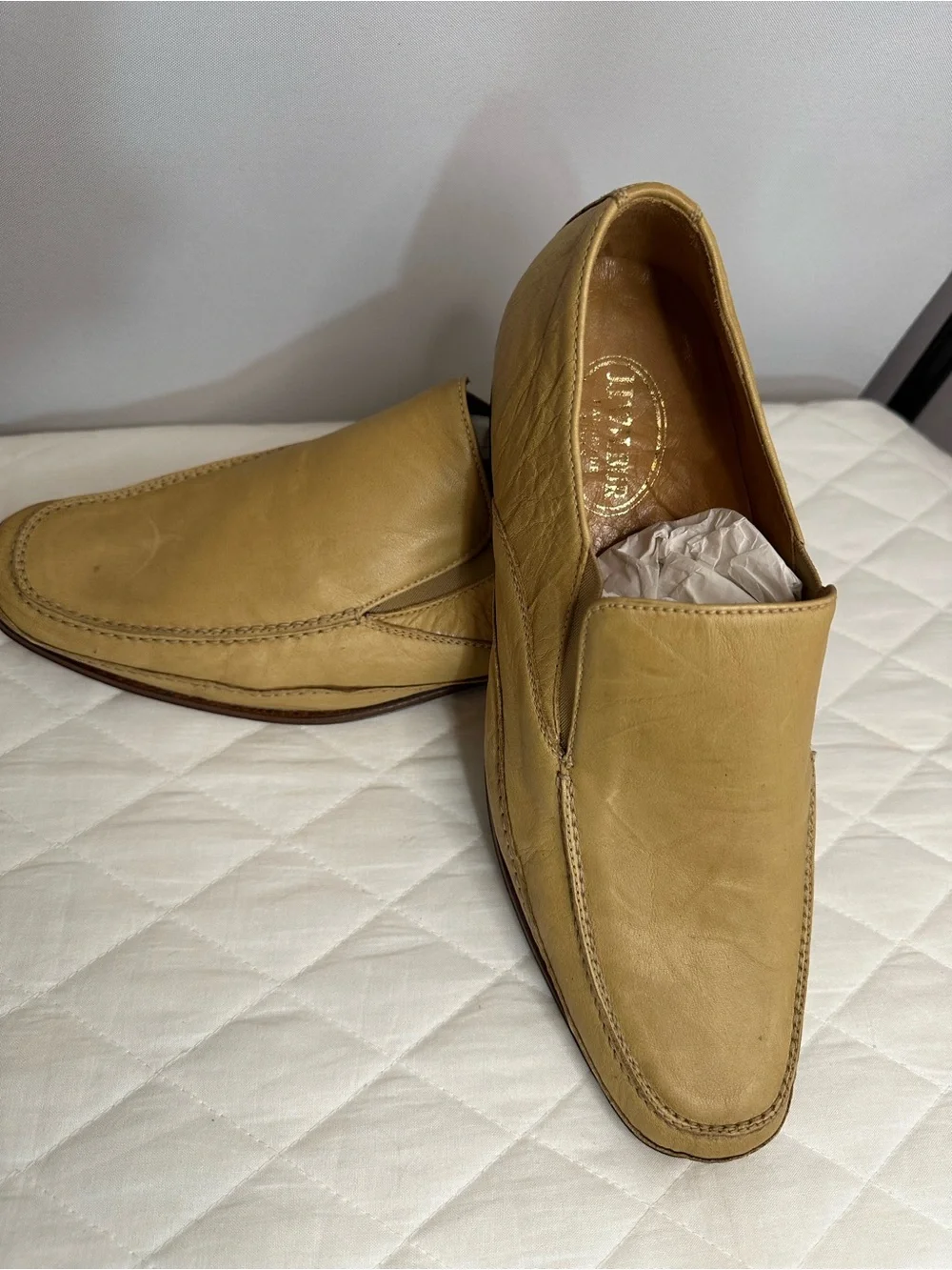 J. J Wilbur Men's Size US 9.5 EUR 43 Slip-On Leather Loafers Tan Handmade Seal
